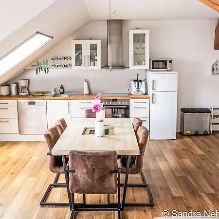 شقة Landgut Mit Dachterrasse By Interhome